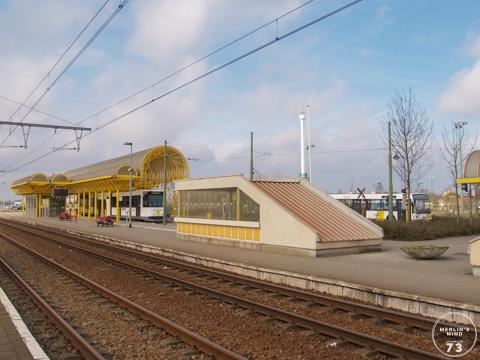 Station Adinkerke/De Panne.