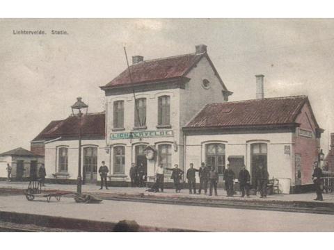 Postkaart van het oud station van Lichtervelde.