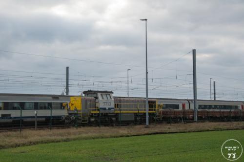Loc77 in de spoorbundel te De Panne/Adinkerke